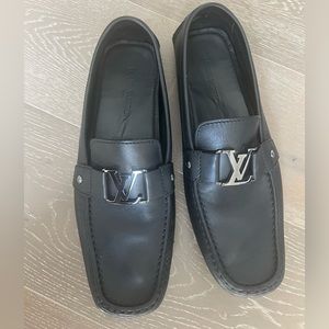 Leather black loafers. Very good condition